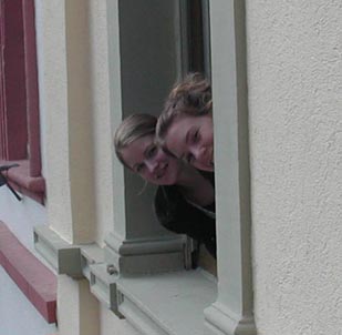 HALLO!